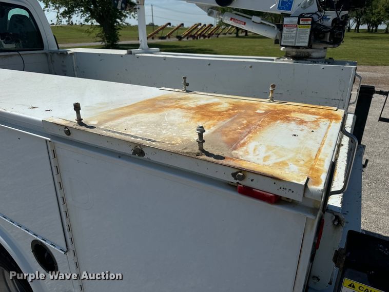 image for item EH6949 2005 Chevrolet  C4500 utility / service truck