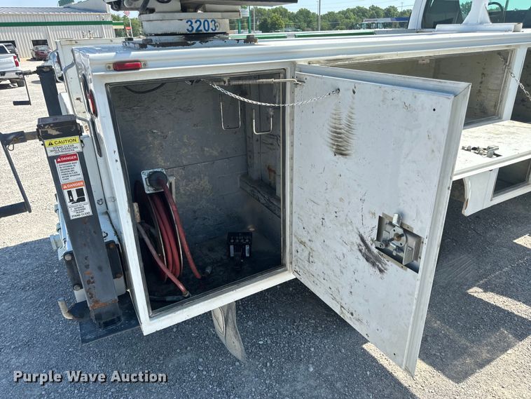 image for item EH6949 2005 Chevrolet  C4500 utility / service truck