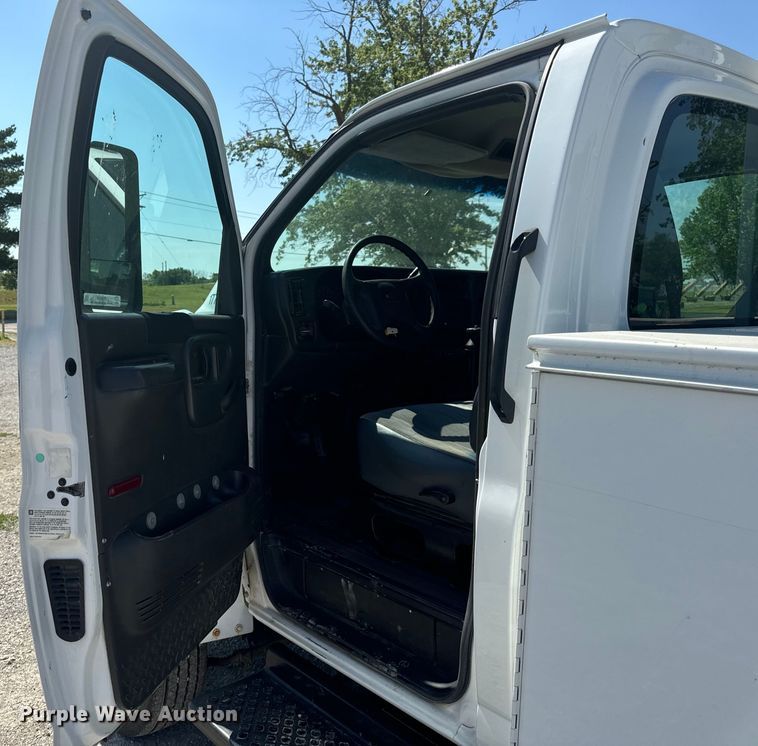 image for item EH6949 2005 Chevrolet  C4500 utility / service truck