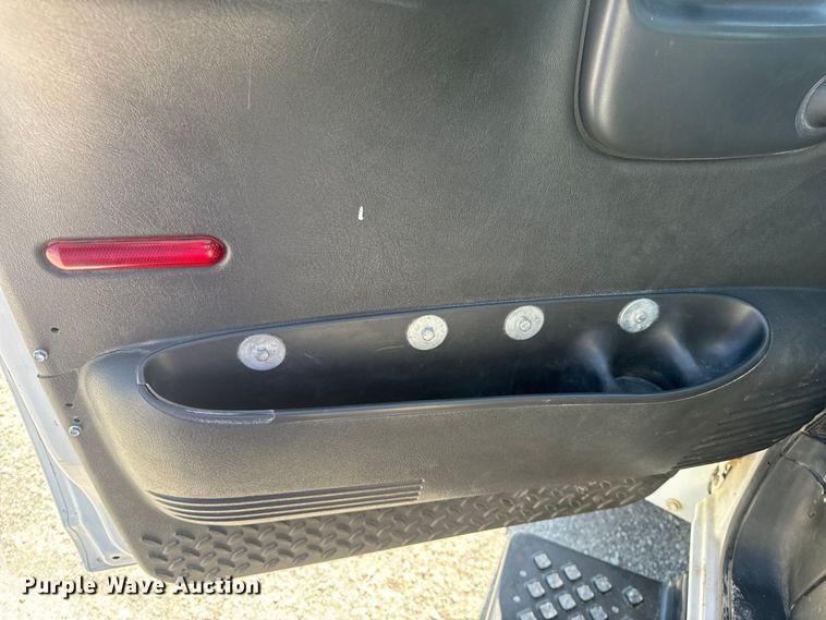 image for item EH6949 2005 Chevrolet  C4500 utility / service truck