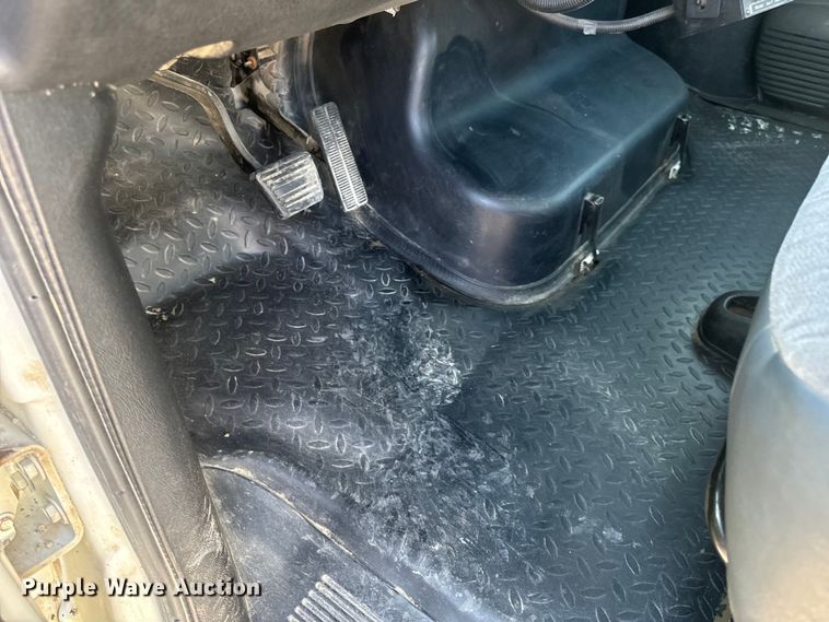 image for item EH6949 2005 Chevrolet  C4500 utility / service truck