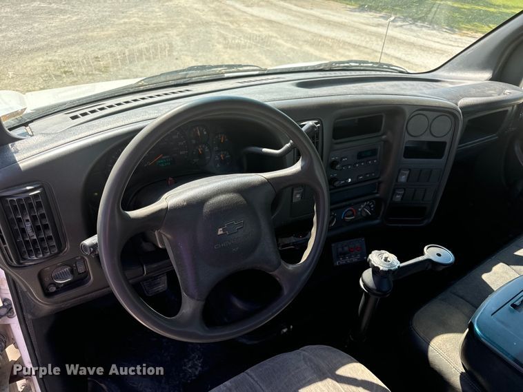 image for item EH6949 2005 Chevrolet  C4500 utility / service truck