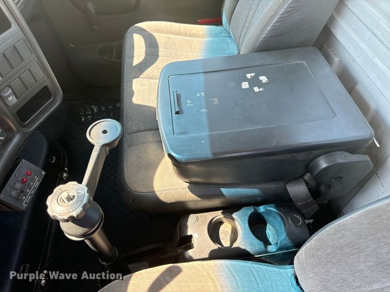 image for item EH6949 2005 Chevrolet  C4500 utility / service truck