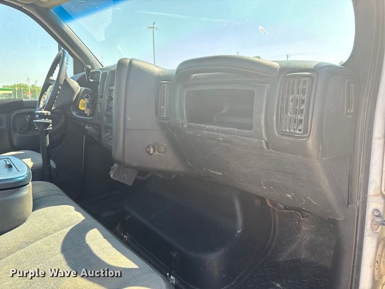 image for item EH6949 2005 Chevrolet  C4500 utility / service truck