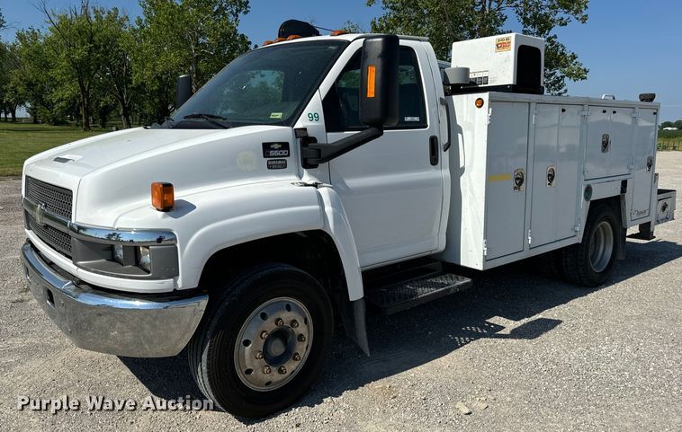 image for item EH6950 2007 Chevrolet  C5500 utility / service truck