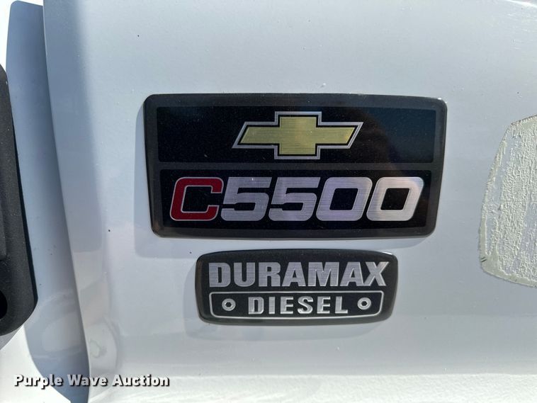 image for item EH6950 2007 Chevrolet  C5500 utility / service truck