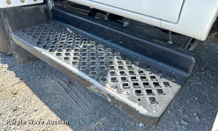 image for item EH6950 2007 Chevrolet  C5500 utility / service truck