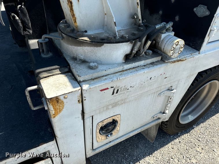 image for item EH6950 2007 Chevrolet  C5500 utility / service truck