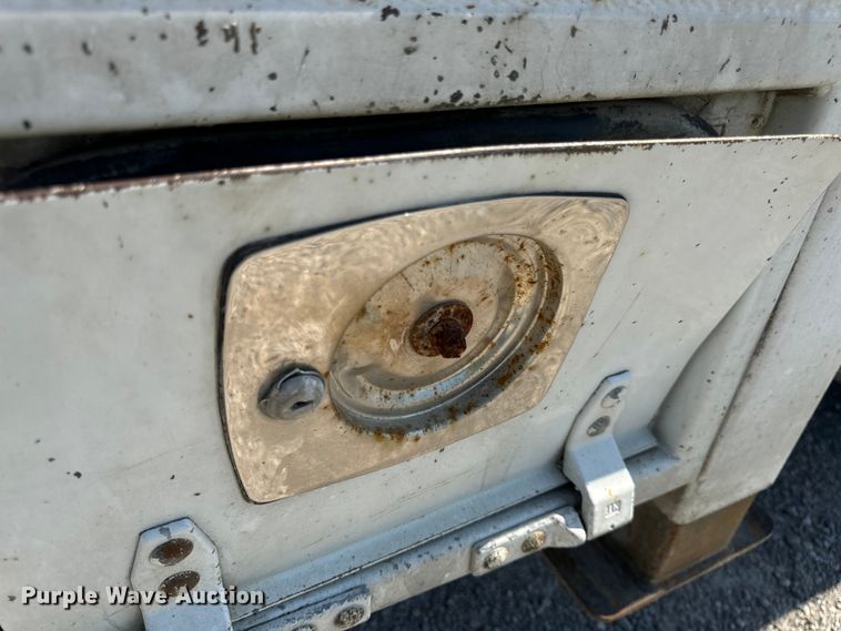 image for item EH6950 2007 Chevrolet  C5500 utility / service truck