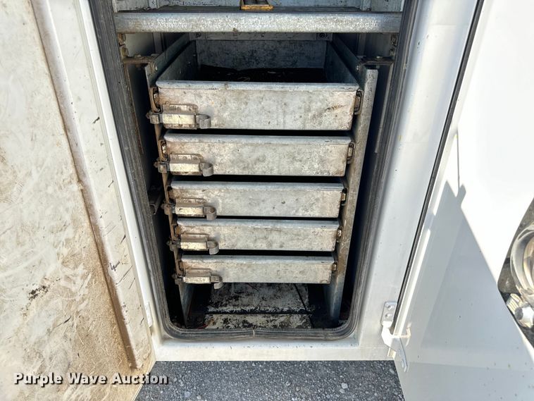 image for item EH6950 2007 Chevrolet  C5500 utility / service truck