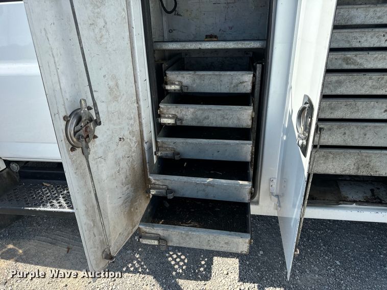 image for item EH6950 2007 Chevrolet  C5500 utility / service truck