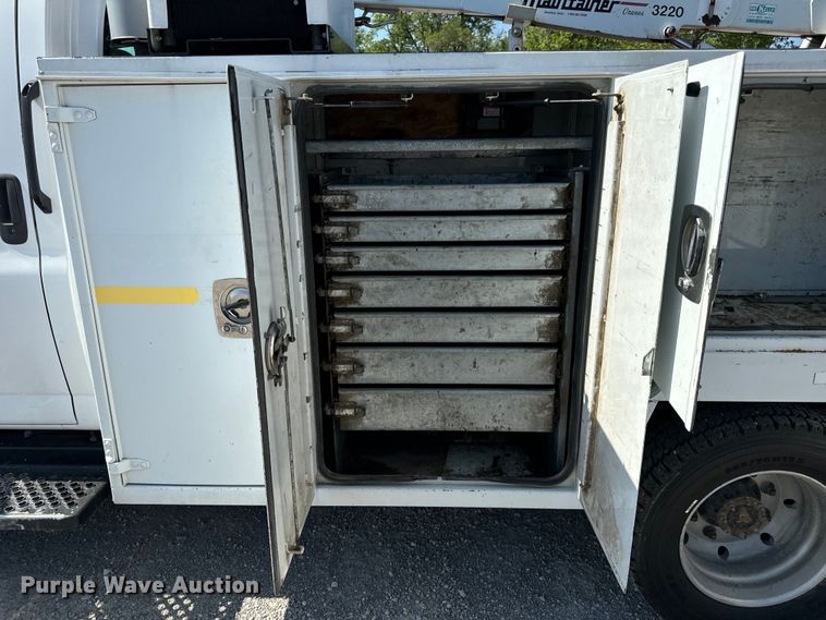 image for item EH6950 2007 Chevrolet  C5500 utility / service truck