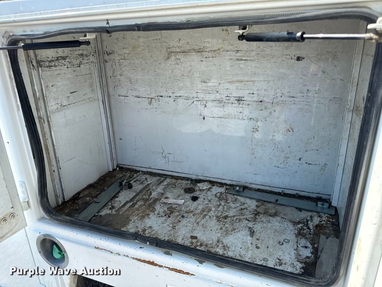 image for item EH6950 2007 Chevrolet  C5500 utility / service truck