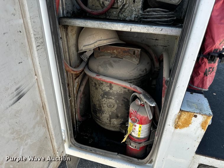 image for item EH6950 2007 Chevrolet  C5500 utility / service truck