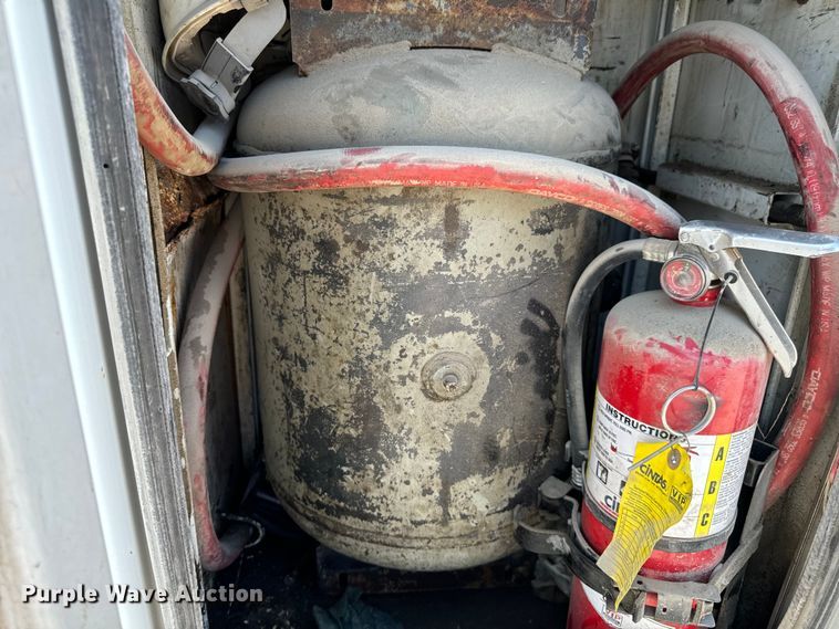 image for item EH6950 2007 Chevrolet  C5500 utility / service truck