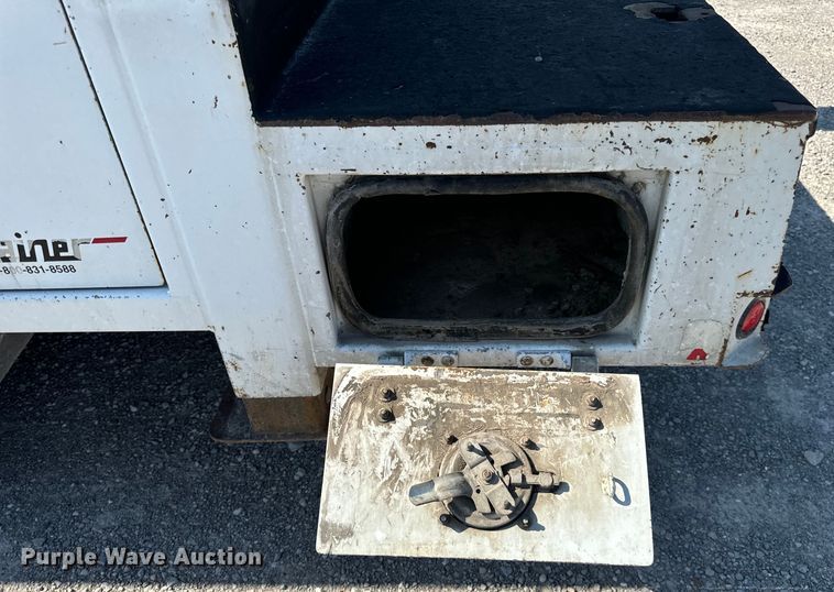 image for item EH6950 2007 Chevrolet  C5500 utility / service truck