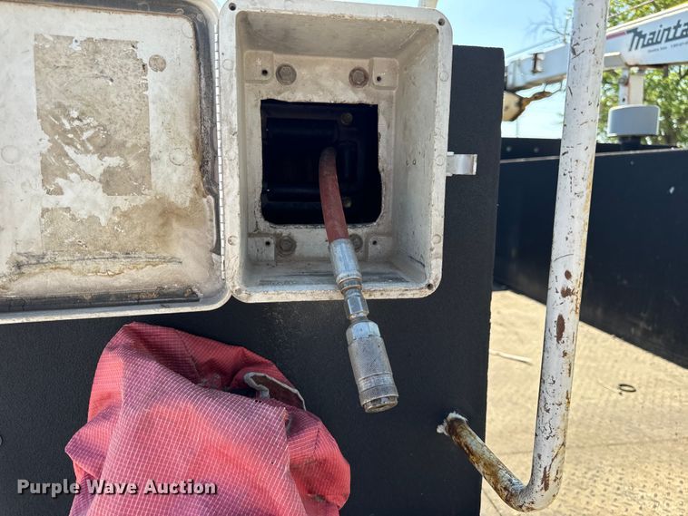 image for item EH6950 2007 Chevrolet  C5500 utility / service truck