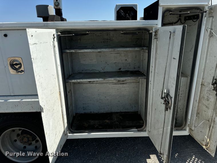 image for item EH6950 2007 Chevrolet  C5500 utility / service truck