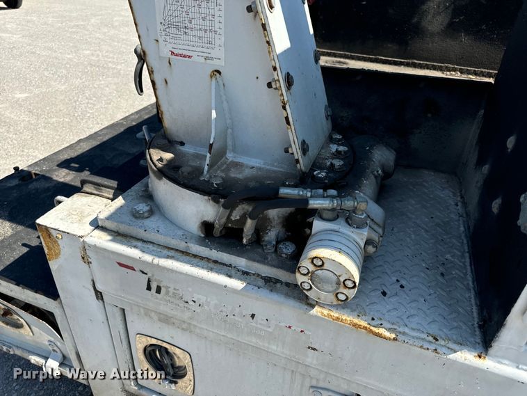 image for item EH6950 2007 Chevrolet  C5500 utility / service truck