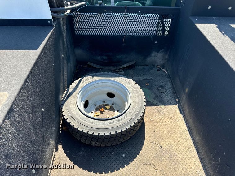 image for item EH6950 2007 Chevrolet  C5500 utility / service truck