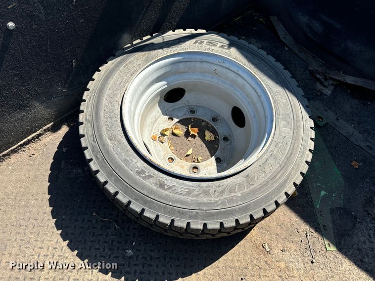 image for item EH6950 2007 Chevrolet  C5500 utility / service truck