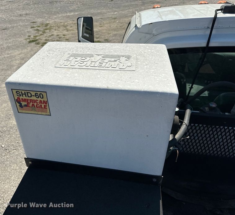 image for item EH6950 2007 Chevrolet  C5500 utility / service truck