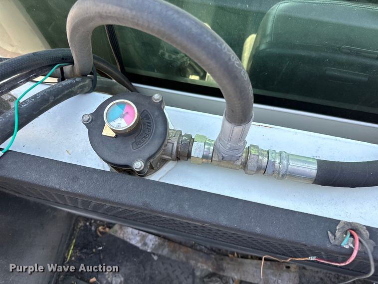 image for item EH6950 2007 Chevrolet  C5500 utility / service truck