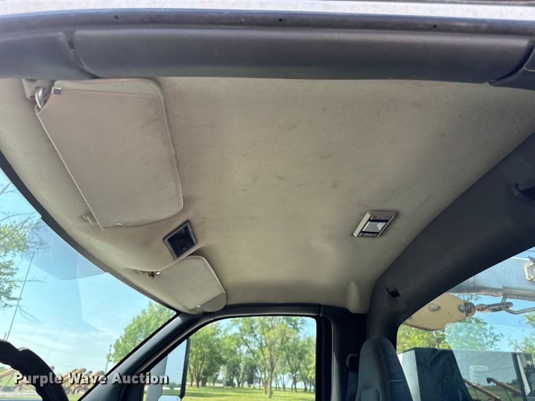 image for item EH6950 2007 Chevrolet  C5500 utility / service truck