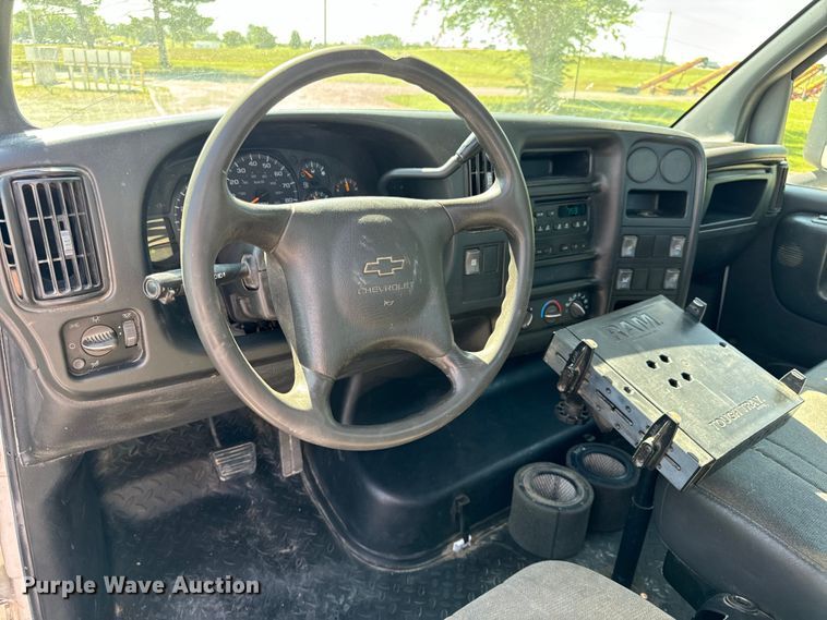 image for item EH6950 2007 Chevrolet  C5500 utility / service truck