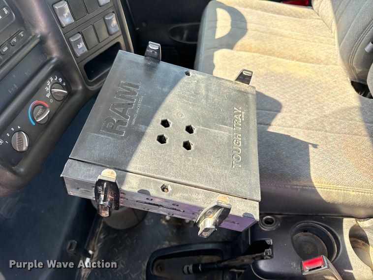 image for item EH6950 2007 Chevrolet  C5500 utility / service truck