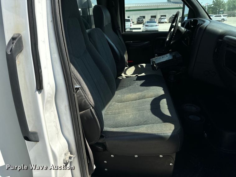 image for item EH6950 2007 Chevrolet  C5500 utility / service truck