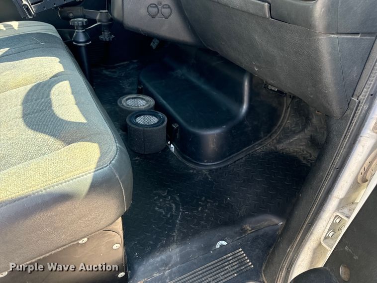 image for item EH6950 2007 Chevrolet  C5500 utility / service truck