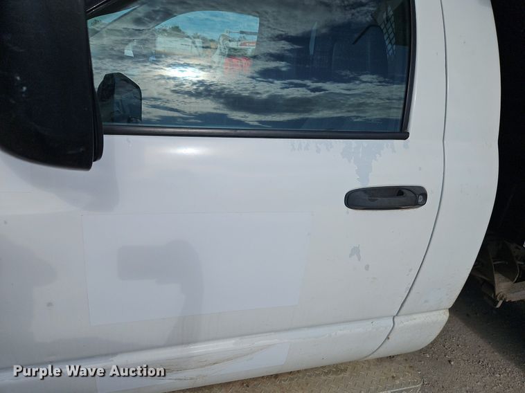 image for item EI3877 2009 Dodge Ram 5500 HD dump truck