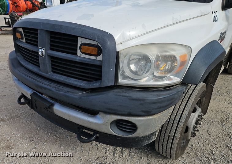 image for item EI3877 2009 Dodge Ram 5500 HD dump truck