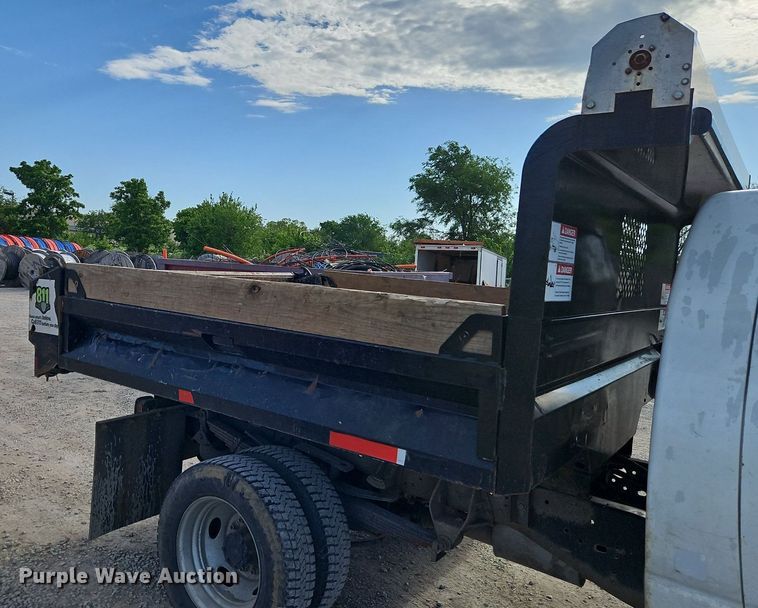 image for item EI3877 2009 Dodge Ram 5500 HD dump truck