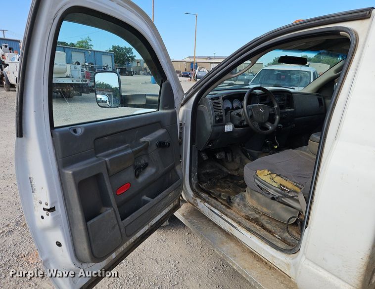 image for item EI3877 2009 Dodge Ram 5500 HD dump truck