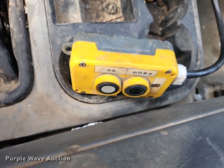 image for item EI3877 2009 Dodge Ram 5500 HD dump truck