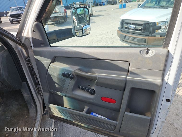 image for item EI3877 2009 Dodge Ram 5500 HD dump truck