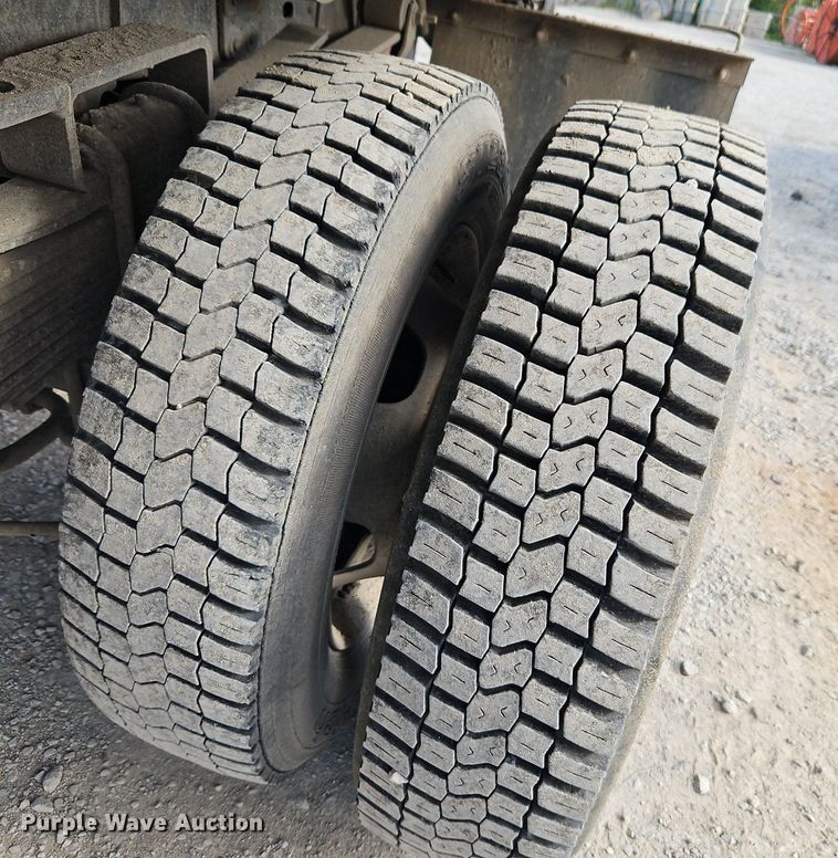 image for item EI3877 2009 Dodge Ram 5500 HD dump truck