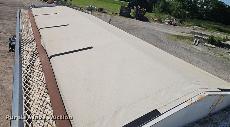 image for item EI3907 1996 Talbert  seed tender trailer