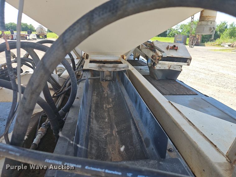 image for item EI3907 1996 Talbert  seed tender trailer