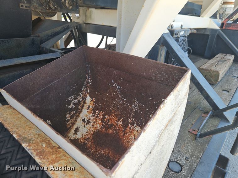 image for item EI3907 1996 Talbert  seed tender trailer