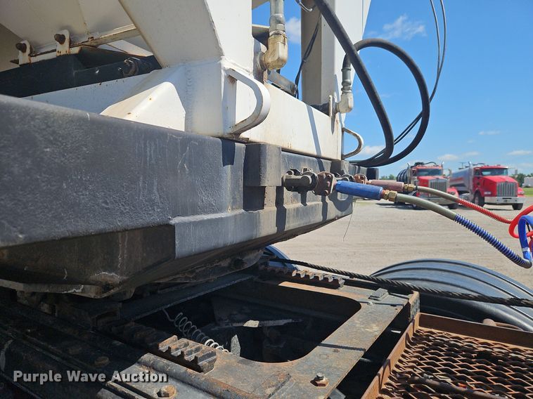 image for item EI3907 1996 Talbert  seed tender trailer