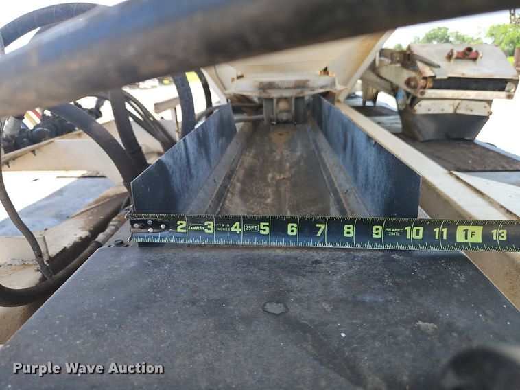 image for item EI3907 1996 Talbert  seed tender trailer