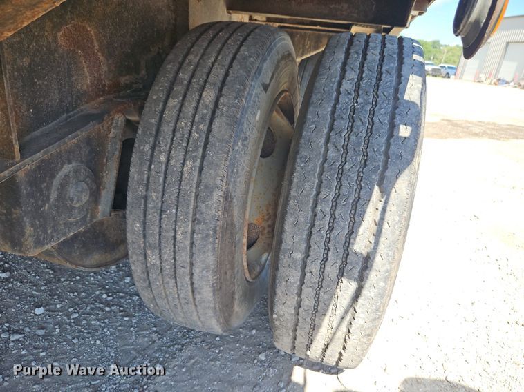 image for item EI3907 1996 Talbert  seed tender trailer