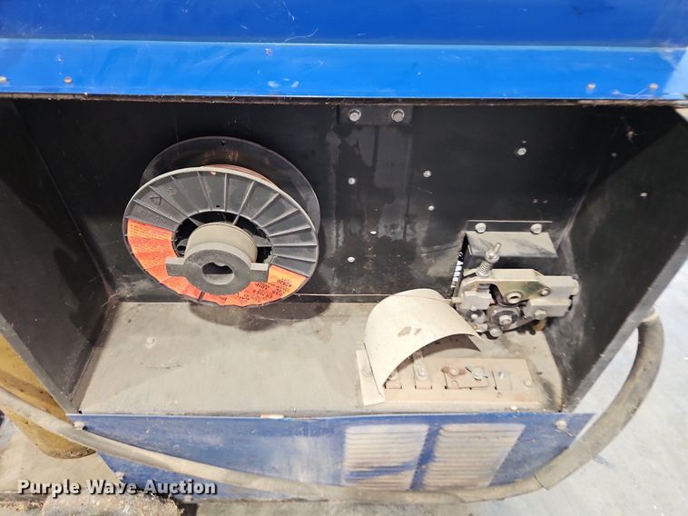 image for item EI3911 Libby Beta-Mig 200 welder