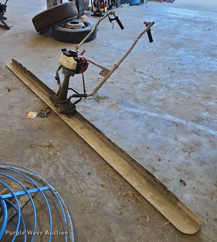 image for item EI3916 2020 Bartell Uniscreed power screed