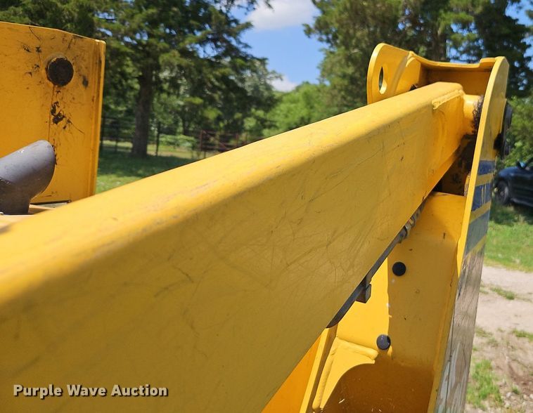 image for item EI3946 2009 Komatsu  SK1020-5N skid steer loader