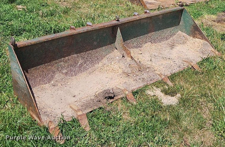 image for item EI3946 2009 Komatsu  SK1020-5N skid steer loader