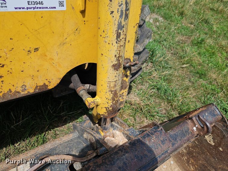 image for item EI3946 2009 Komatsu  SK1020-5N skid steer loader